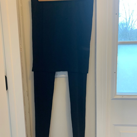 M.Rena 2 pairs. Full Length Seamless Skirted Leggings. Dark grey & black. - Picture 6 of 10